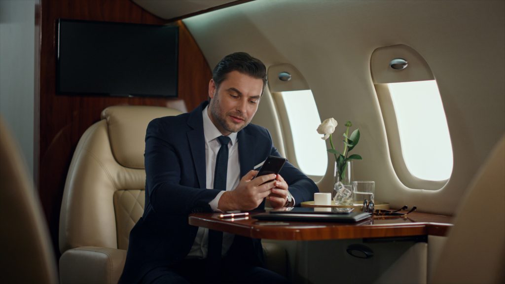 How to Choose an Aircraft Sales Broker in the UK