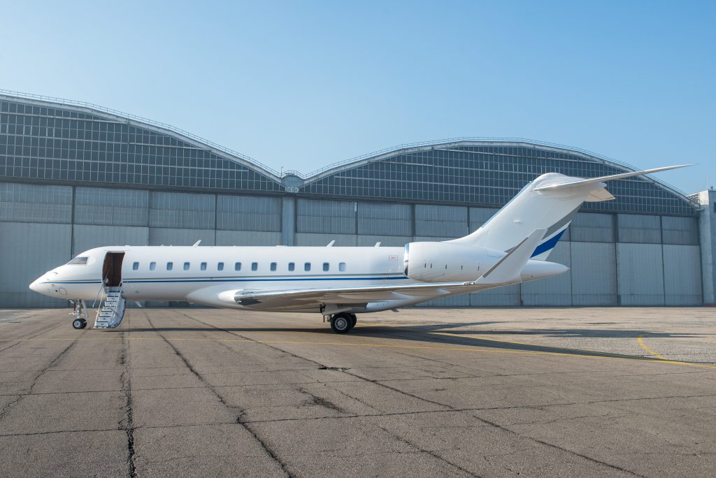 Aircraft sales broker