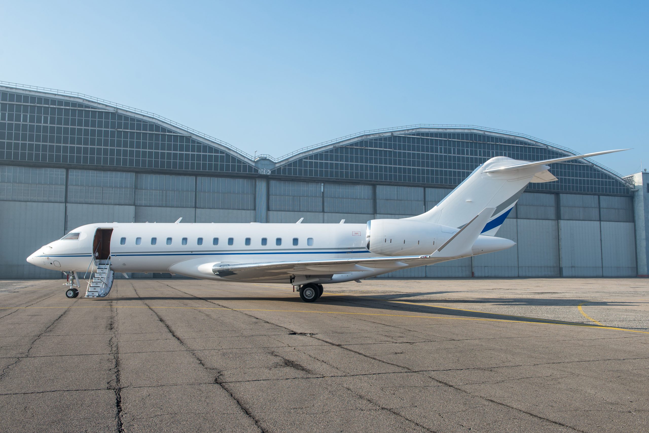 Aircraft sales broker