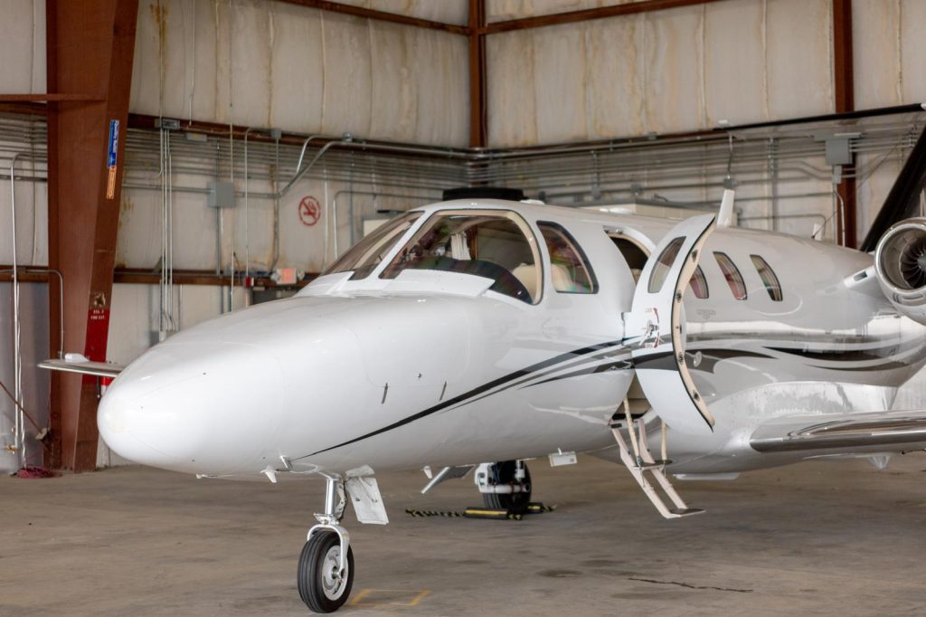 Private jet Cessna CJ1+