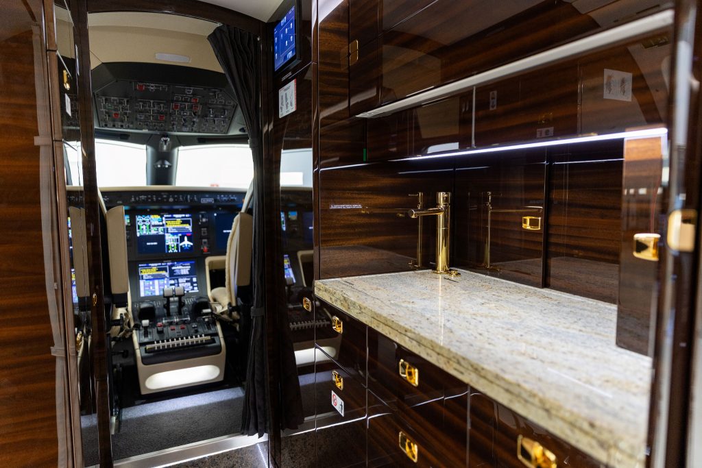 Praetor 600 Private Jet For Sale galley