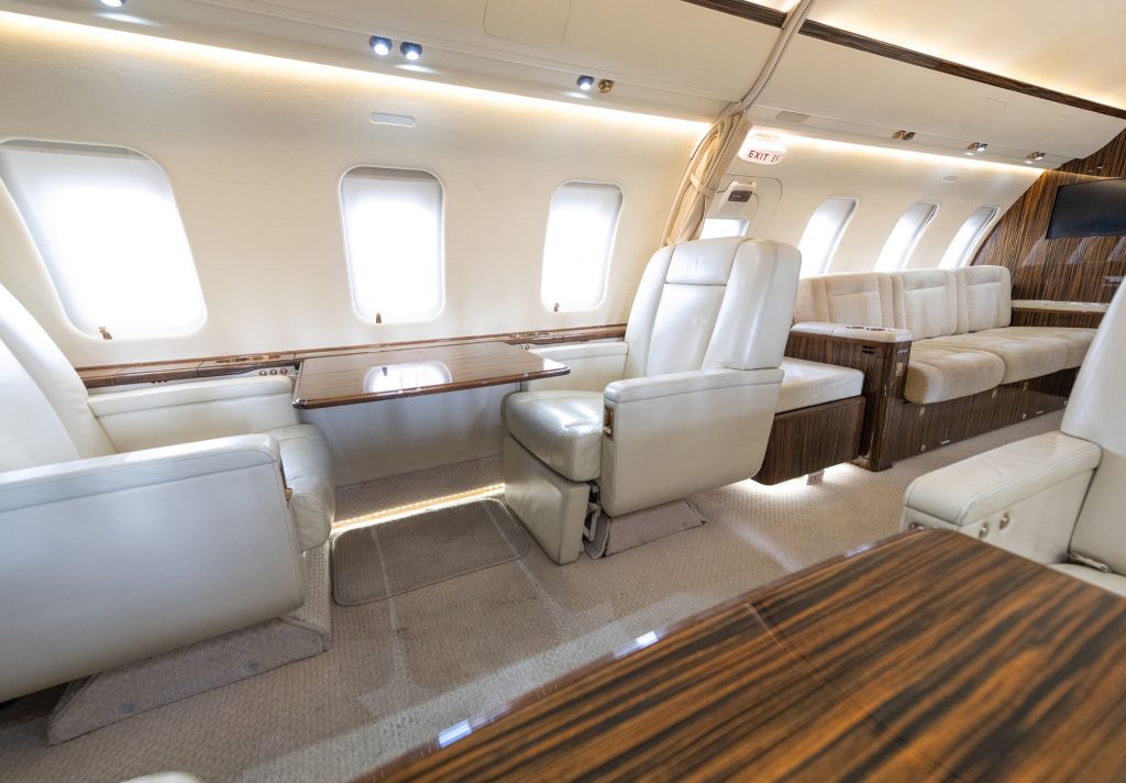 Challenger 605 For Sale (4)
