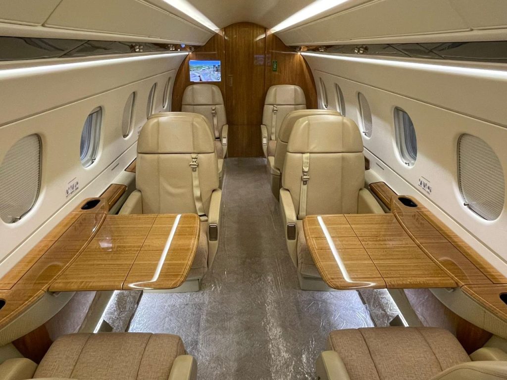 Legacy 500 Interior 55000069