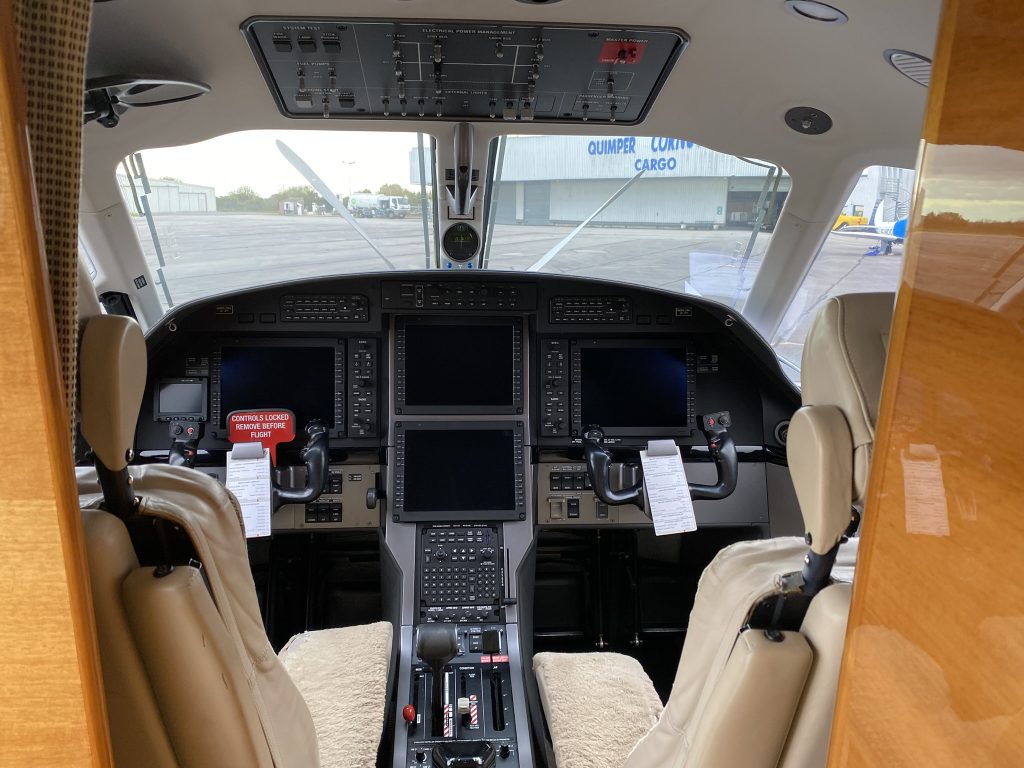PC-12NG 1542 - Cockpit 05 PC-12NG 1542 - Cockpit 05