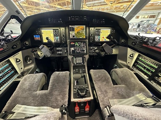 Pilatus PC12NGX Silver Aviation flight deck